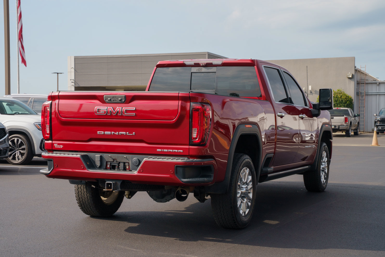 Used 2021 GMC Sierra 2500 Denali w/ Denali Ultimate Package AWD/4WD image 10
