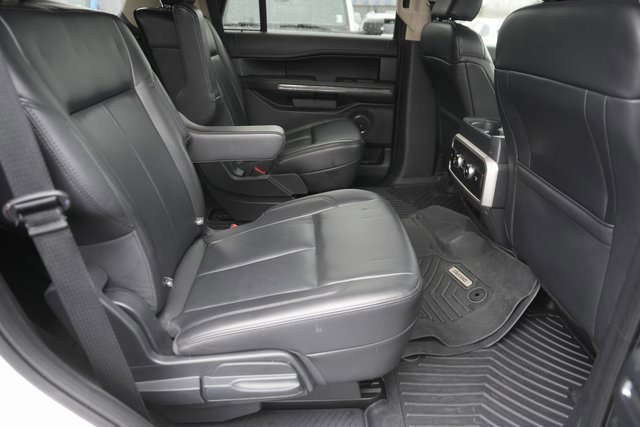 Certified 2023 Ford Expedition XLT image 17