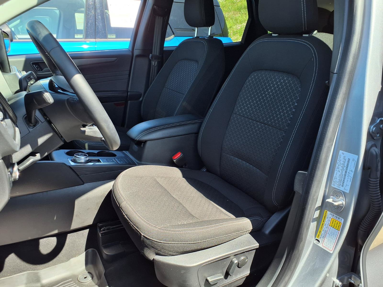 Certified 2024 Ford Escape Active AWD/4WD image 9