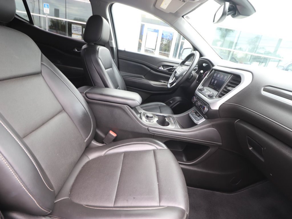 Used 2023 GMC Acadia SLT AWD/4WD image 15