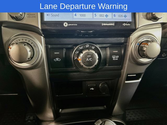 Used 2022 Toyota 4Runner SR5 Premium w/ Moonroof Package AWD/4WD image 30