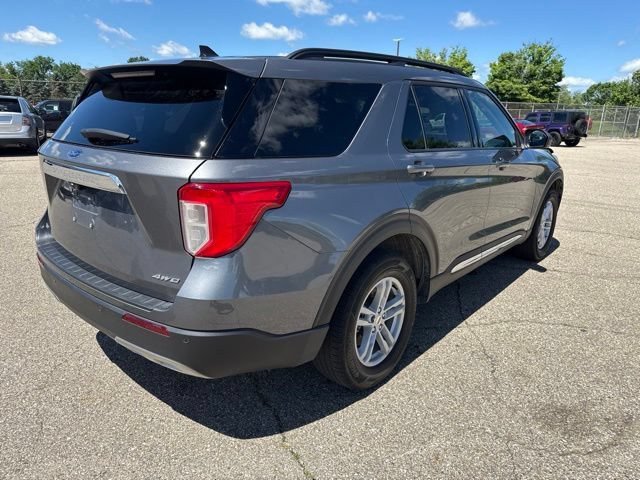 Certified 2024 Ford Explorer XLT w/ Equipment Group 202A AWD/4WD image 7
