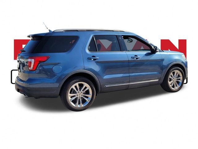 Certified 2018 Ford Explorer XLT w/ Equipment Group 202A image 9