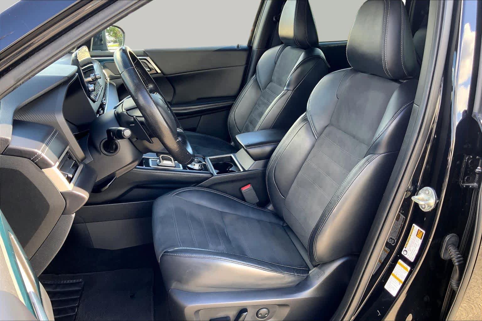 Used 2022 Mitsubishi Outlander SE FWD image 7