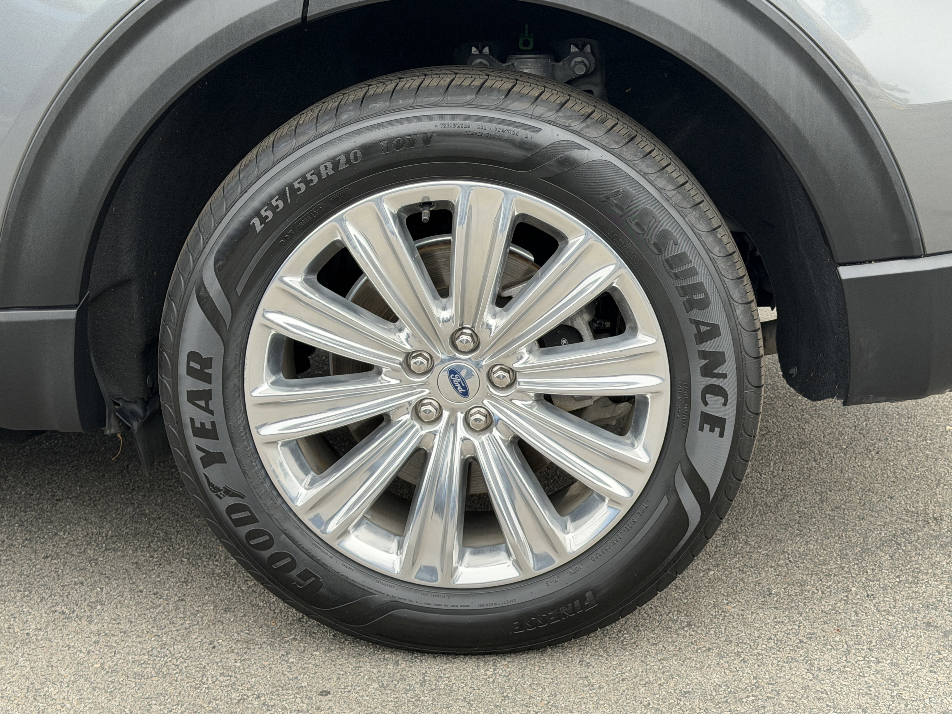 Certified 2023 Ford Explorer Limited w/ Hybrid Equipment Group 310A image 11