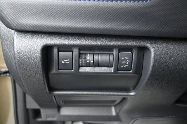 Used 2025 Subaru Forester Premium AWD/4WD image 8