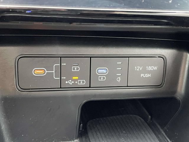 Used 2025 Hyundai Santa Cruz SEL AWD/4WD image 28