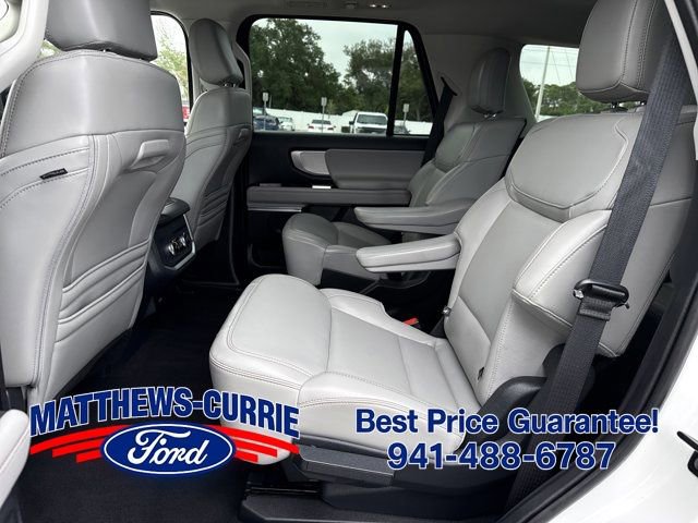 Certified 2025 Ford Expedition Active AWD/4WD image 12