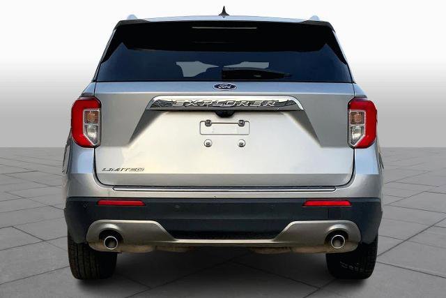 Certified 2024 Ford Explorer Limited image 3