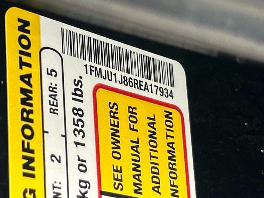 Certified 2024 Ford Expedition XLT image 45