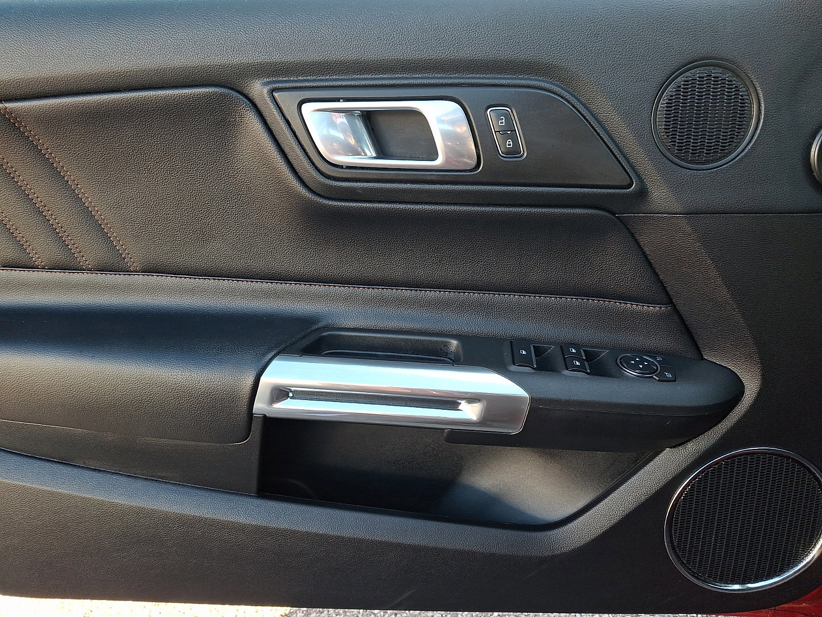 Certified 2019 Ford Mustang GT Premium w/ Black Accent Package image 18