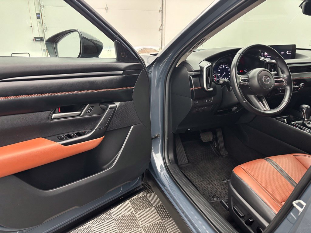 Used 2023 MAZDA CX-50 Meridian Edition w/ Apex Package AWD/4WD image 18