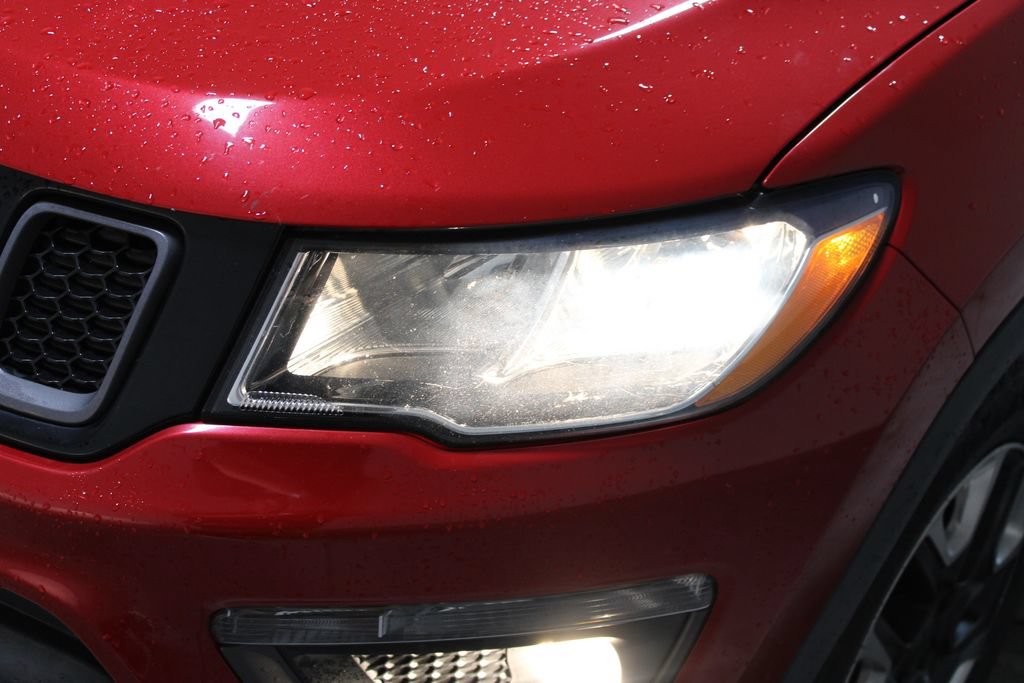 Used 2018 Jeep Compass Trailhawk w/ Leather Interior Group AWD/4WD image 51