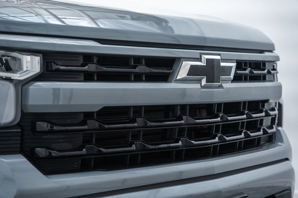 Used 2024 Chevrolet Silverado 1500 RST w/ Z71 Off-Road Package AWD/4WD image 12