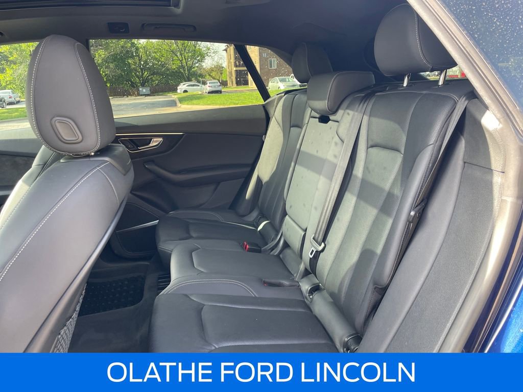 Used 2020 Audi Q8 Premium Plus AWD/4WD image 23