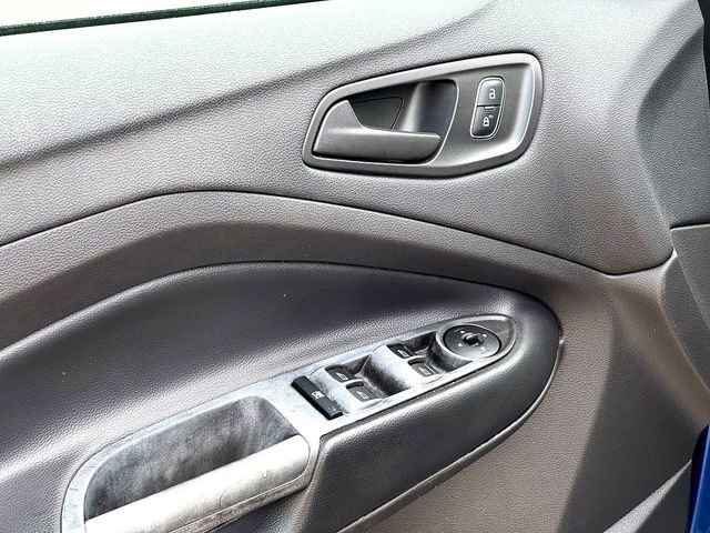 Certified 2019 Ford Escape S image 9