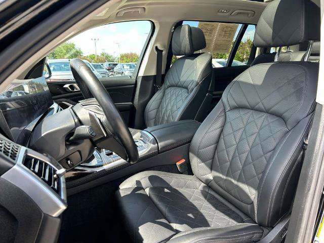 Used 2024 BMW X7 xDrive40i AWD/4WD image 19