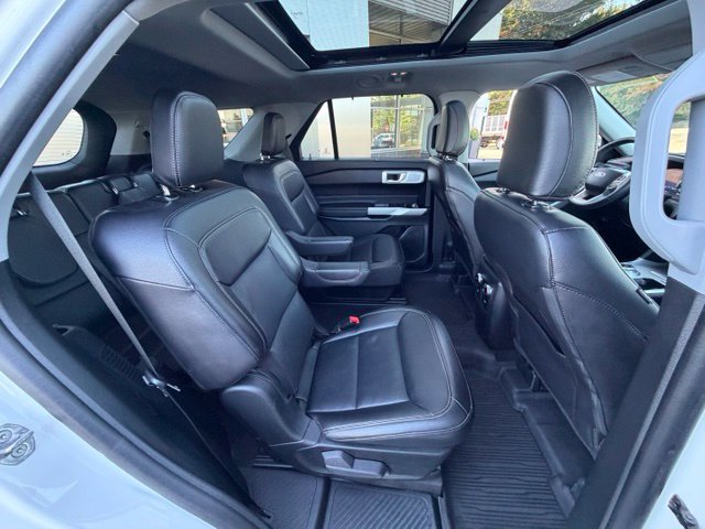 Certified 2024 Ford Explorer Limited AWD/4WD image 16