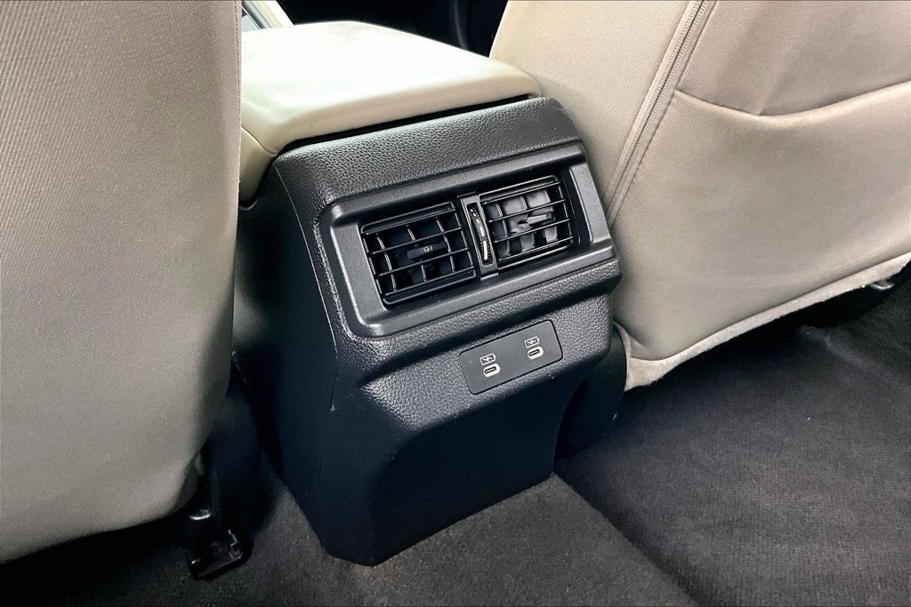 Used 2025 Honda Accord LX image 32