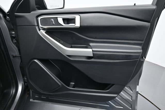 Certified 2023 Ford Explorer XLT w/ Equipment Group 202A AWD/4WD image 40
