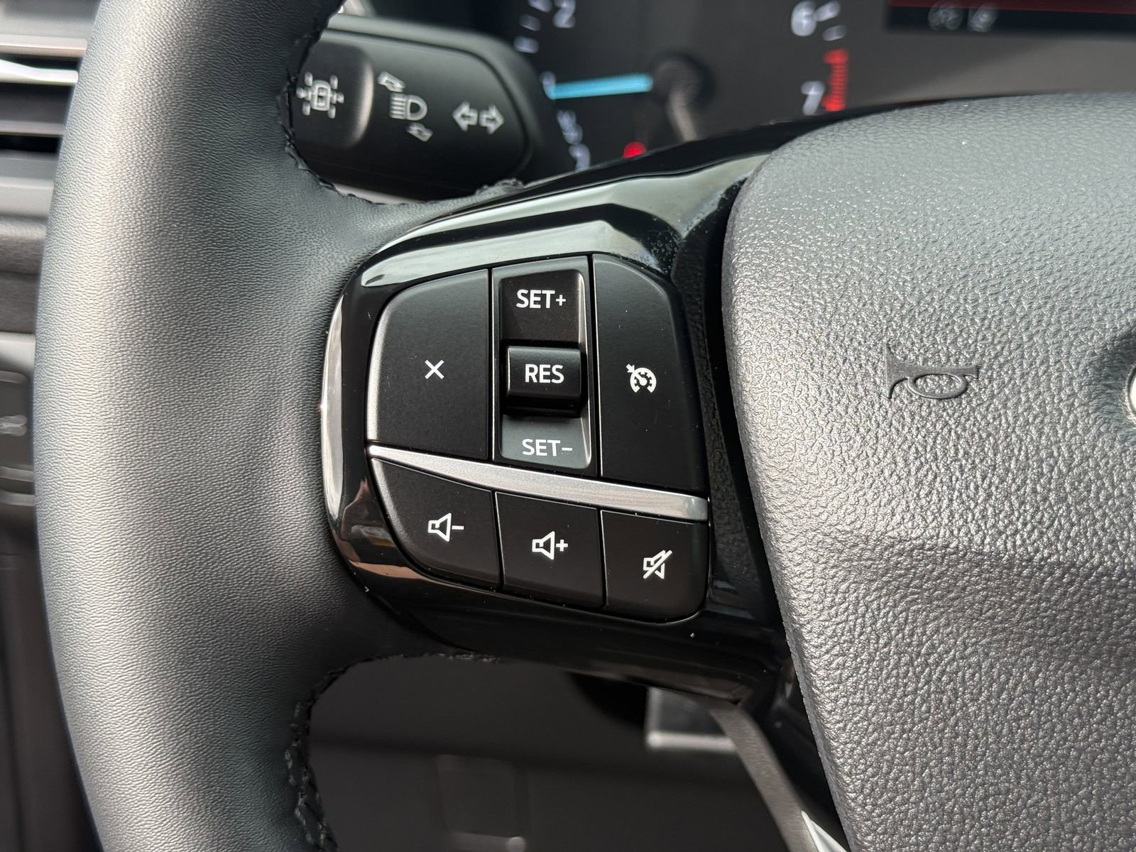 Certified 2022 Ford Escape SEL FWD image 27