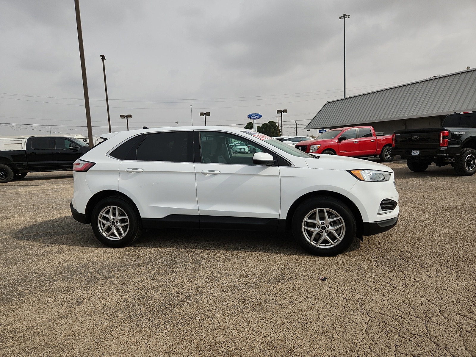 Certified 2023 Ford Edge SEL image 6