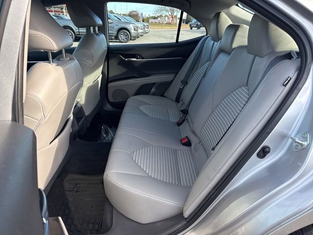 Used 2021 Toyota Camry SE image 14