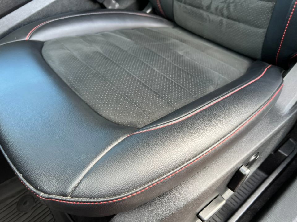 Certified 2024 Ford Edge ST-Line image 16