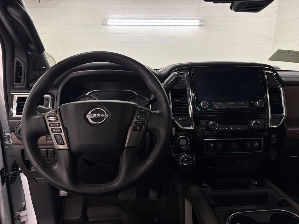 Used 2024 Nissan Titan Platinum Reserve w/ Moonroof Package AWD/4WD image 9