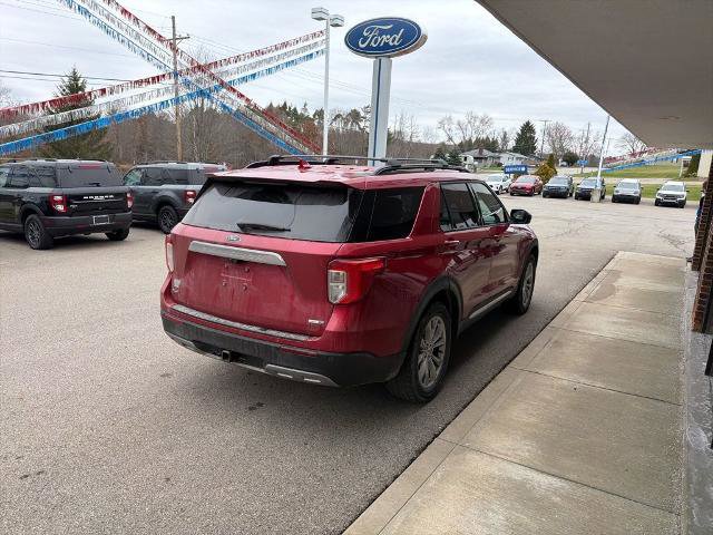 Certified 2020 Ford Explorer XLT w/ Equipment Group 202A image 3