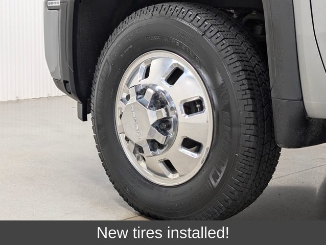 Used 2024 GMC Sierra 3500 Denali w/ Denali Reserve Package AWD/4WD image 2