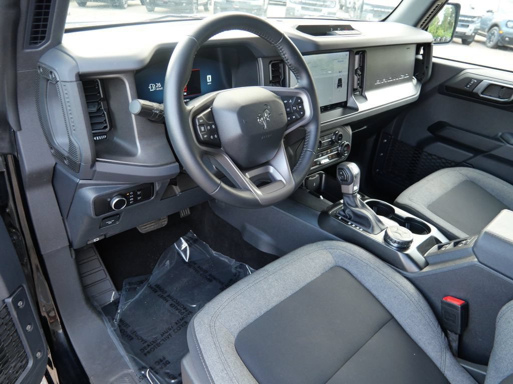 Certified 2025 Ford Bronco Big Bend AWD/4WD image 3