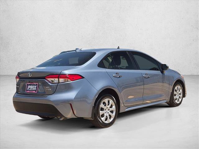 Used 2025 Toyota Corolla LE FWD image 5