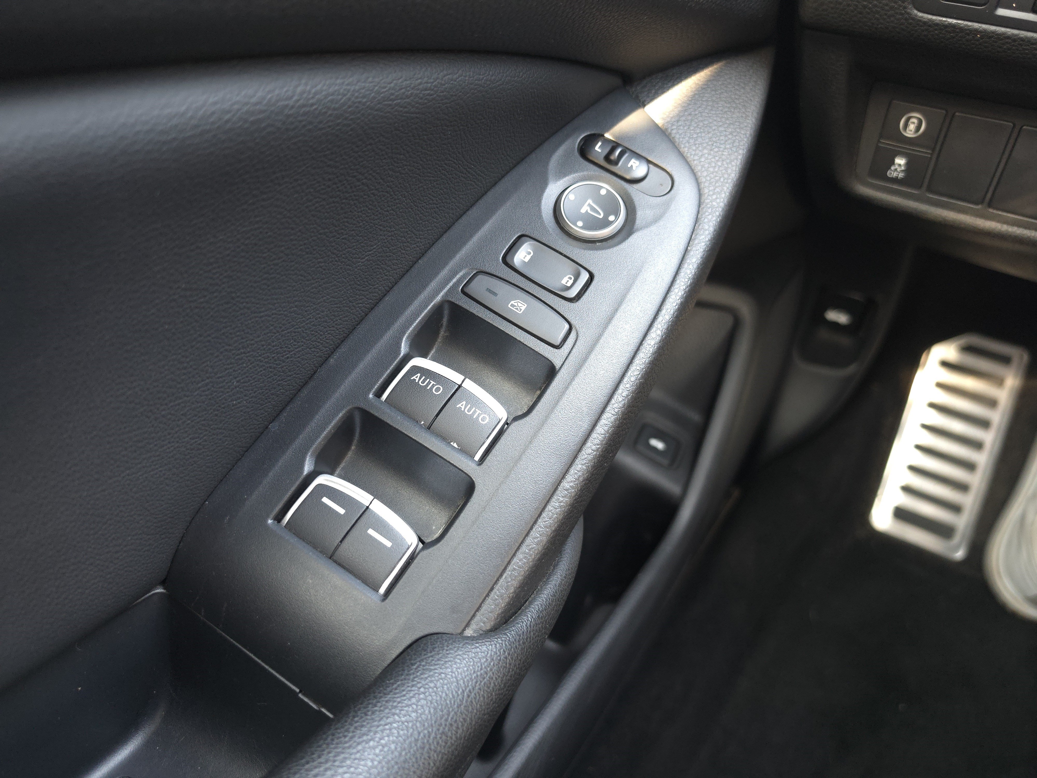 Used 2019 Honda Accord Sport image 25