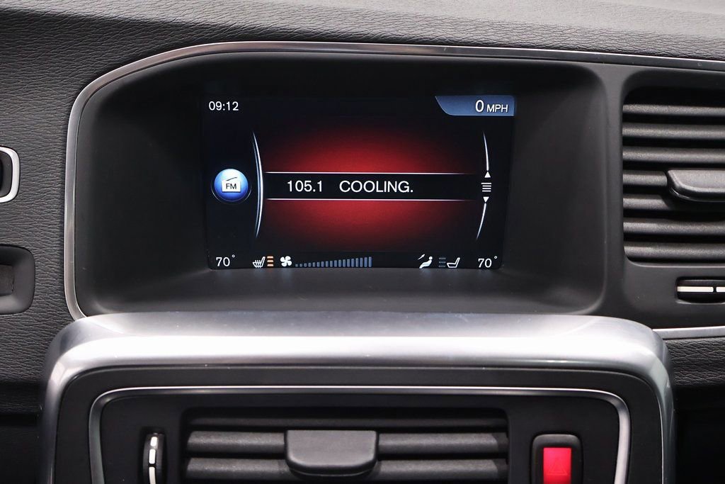 Used 2017 Volvo S60 T5 Inscription image 30