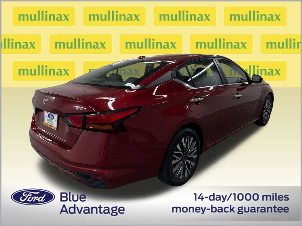 Used 2024 Nissan Altima 2.5 SV FWD image 3