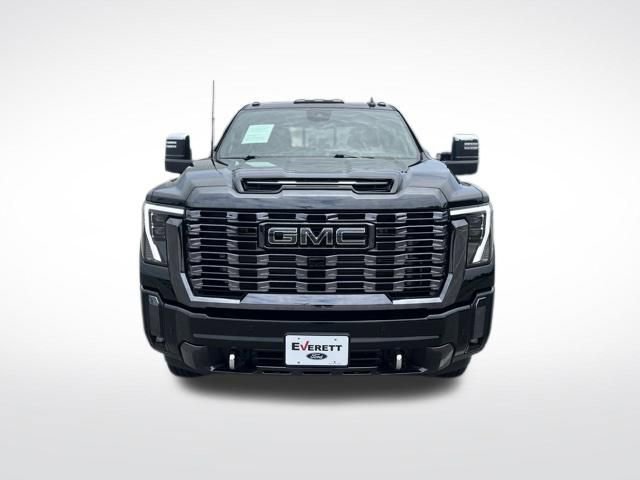 Used 2024 GMC Sierra 3500 Denali Ultimate AWD/4WD image 2