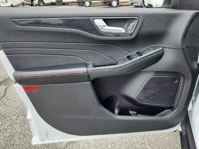 Certified 2023 Ford Escape ST-Line w/ Tech Pack #1 AWD/4WD image 12