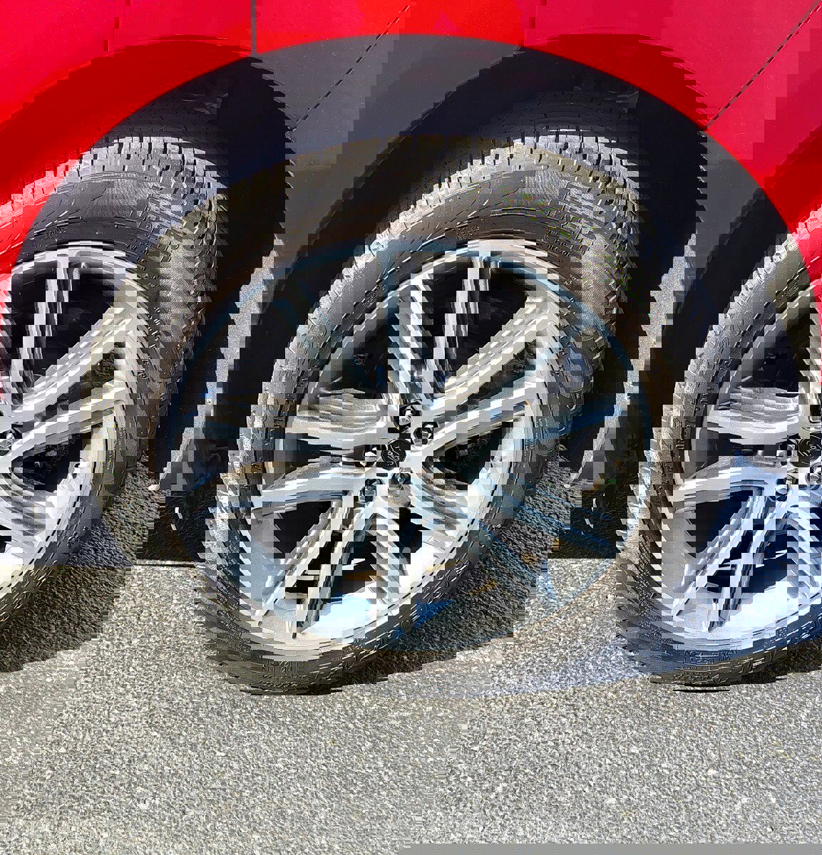 Certified 2024 Ford Edge Titanium image 12