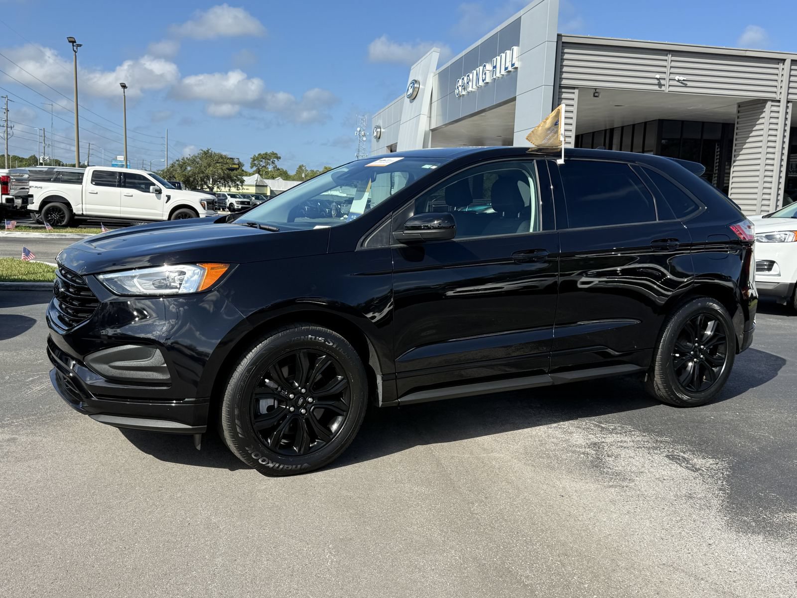Certified 2023 Ford Edge SE w/ Black Appearance Package AWD/4WD image 8