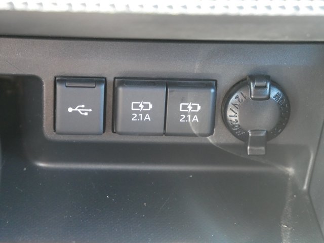Used 2021 Toyota Highlander Platinum AWD/4WD image 24
