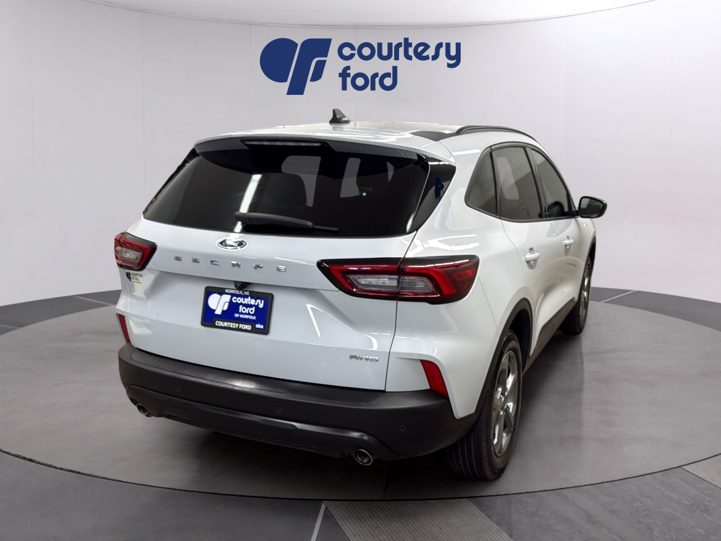 Certified 2025 Ford Escape ST-Line w/ Tech Pack #1 AWD/4WD image 7