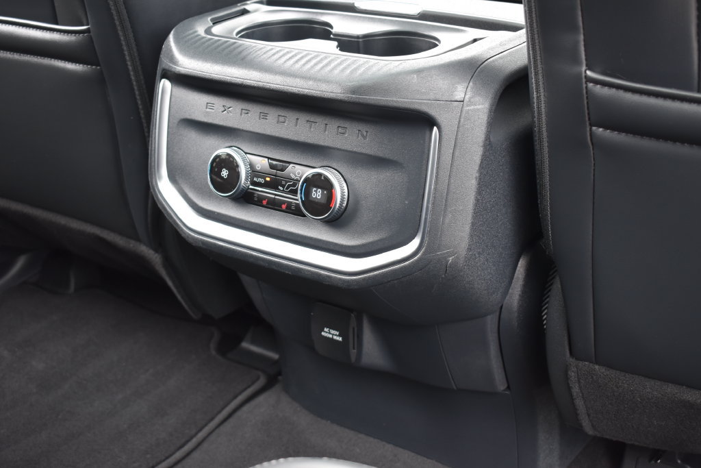 Certified 2025 Ford Expedition Platinum AWD/4WD image 26