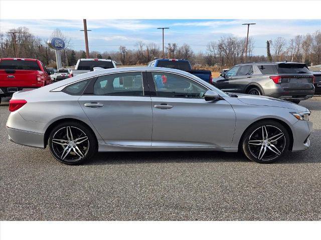 Used 2021 Honda Accord Touring image 3