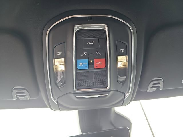 Used 2024 Jeep Wagoneer Series II w/ Flexible Seating Group RWD image 36