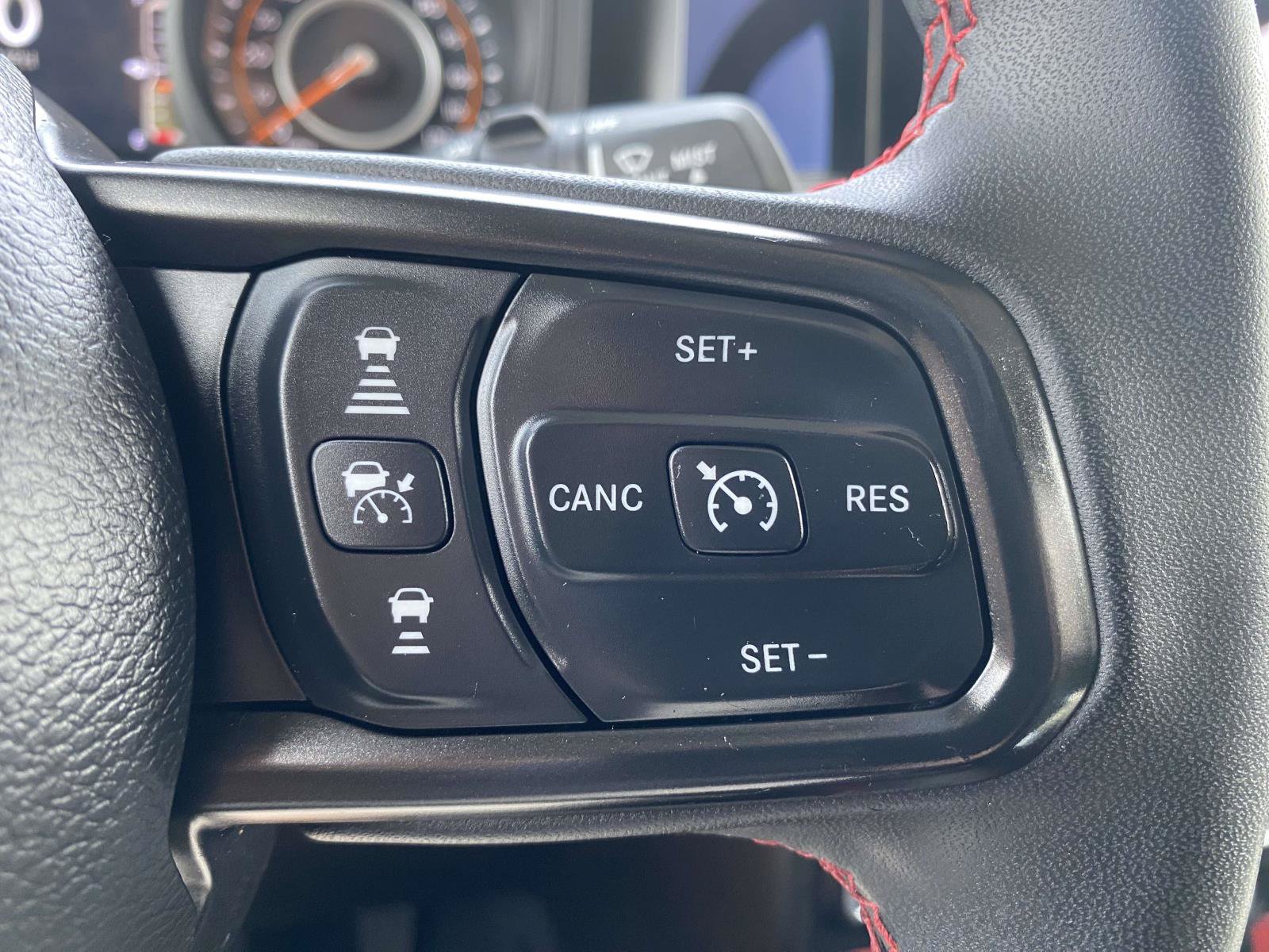 Used 2025 Jeep Wrangler Unlimited Rubicon AWD/4WD image 21