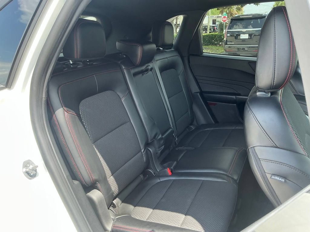 Certified 2023 Ford Escape ST-Line w/ Tech Pack #1 FWD image 21