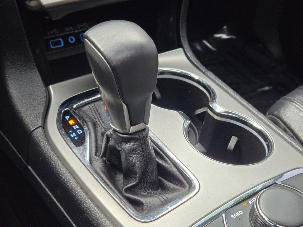 Used 2018 Jeep Grand Cherokee Limited image 29