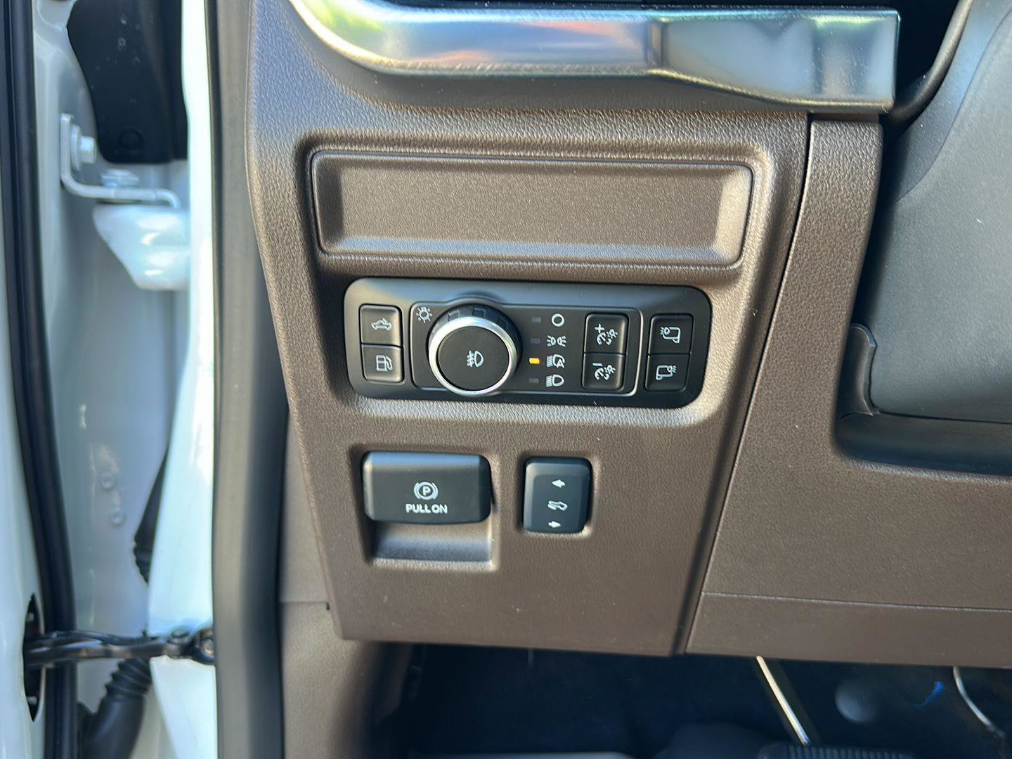 Certified 2025 Ford F150 King Ranch w/ FX4 Off-Road Package AWD/4WD image 15