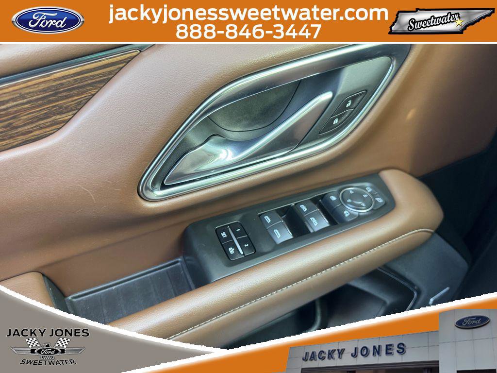 Used 2022 Chevrolet Suburban High Country w/ Max Trailering Package image 18